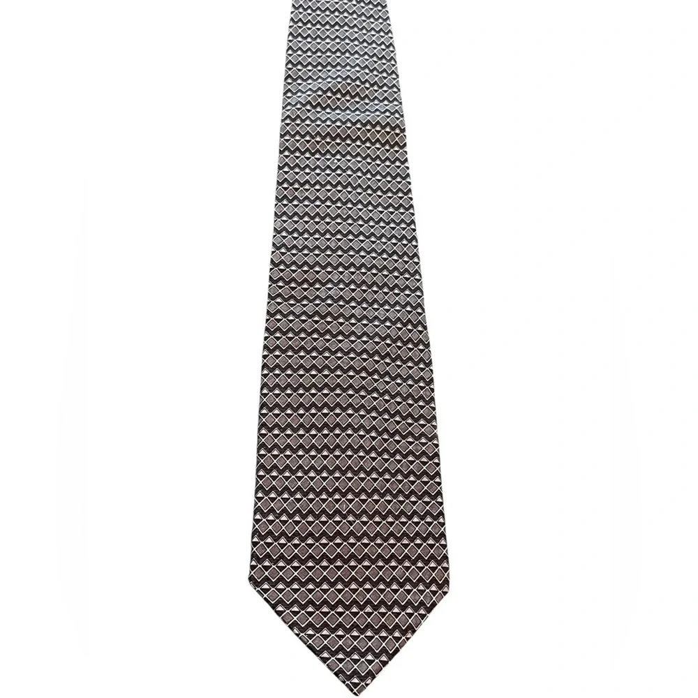 🖤🩶TODAY’S MAN Elegant Black and Gray Geometric Tie. Pure Silk. Gorgeous!